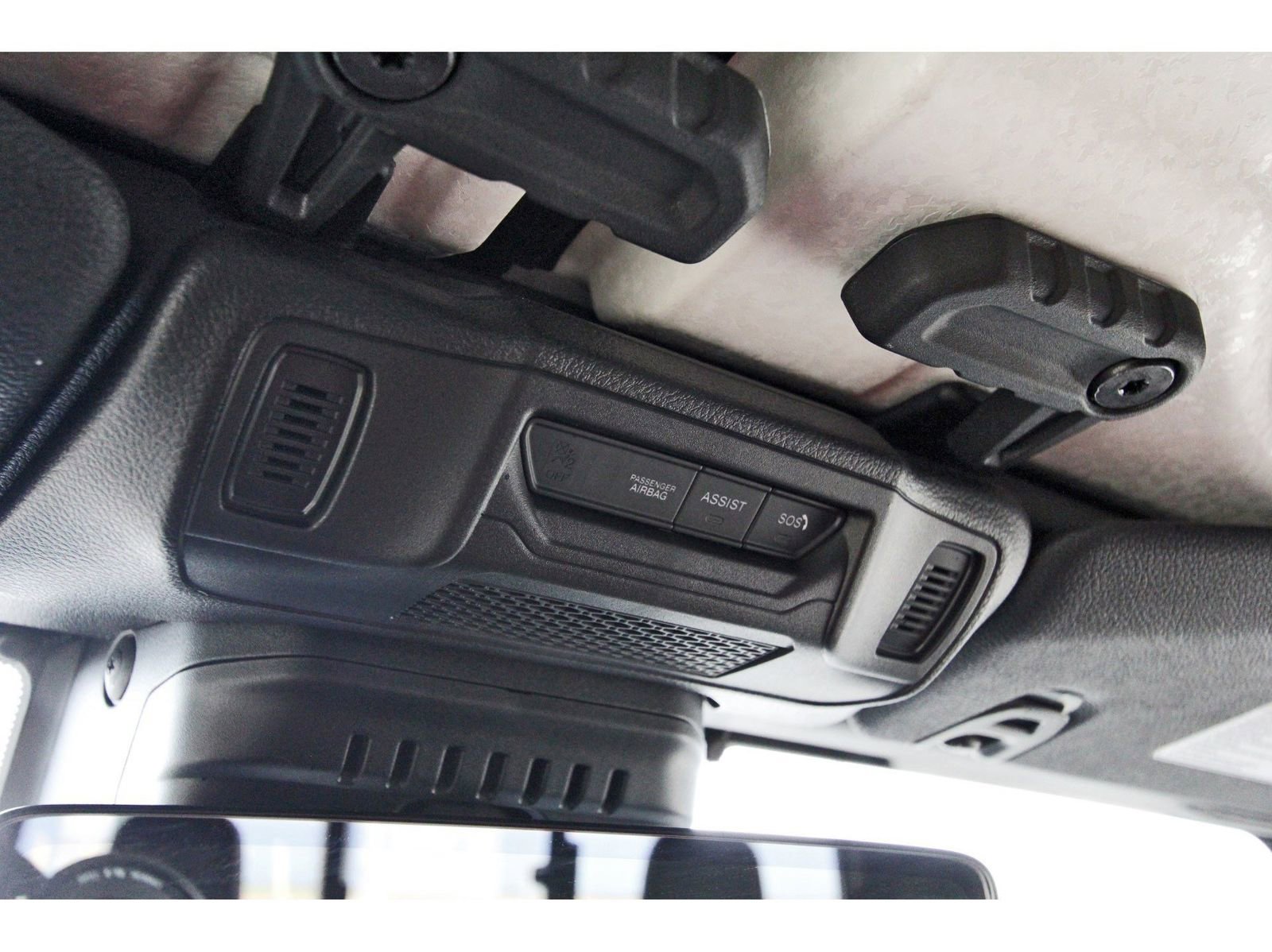 Used 2024 Jeep Gladiator Rubicon w/ Technology Group image 24