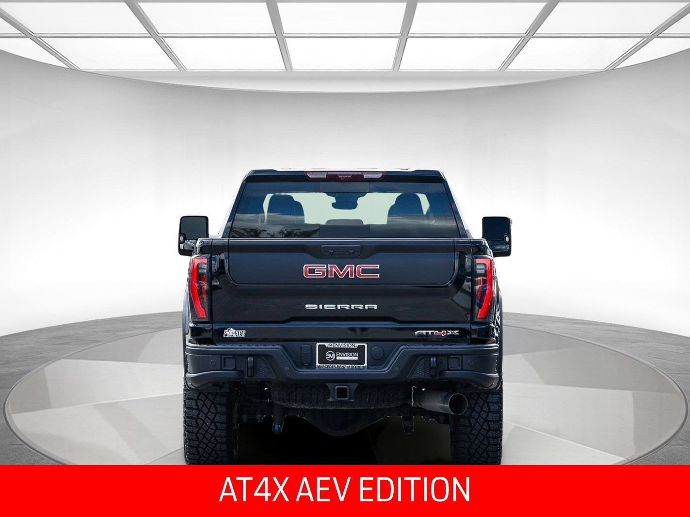 Used 2025 GMC Sierra 2500 AT4X w/ AT4X AEV Edition AWD/4WD image 4