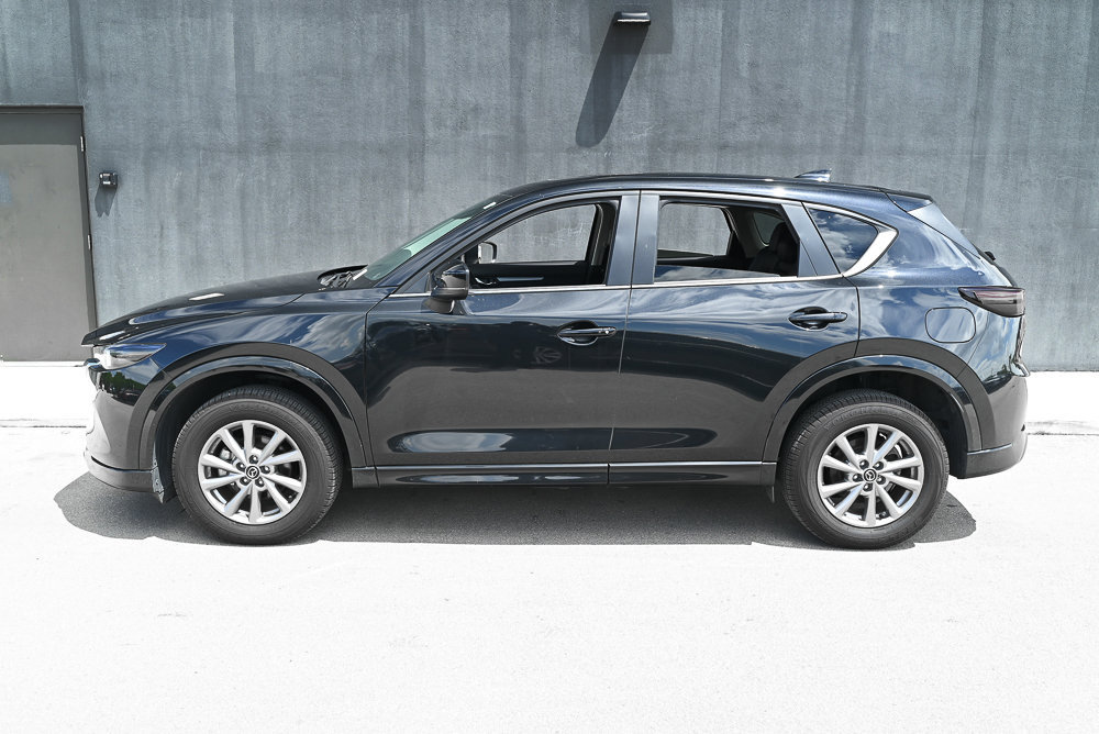 Certified 2025 MAZDA CX-5 AWD 2.5 S w/ Preferred Package image 4