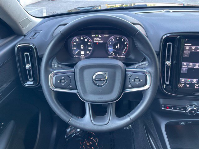 Used 2021 Volvo XC40 T5 Inscription AWD/4WD image 18