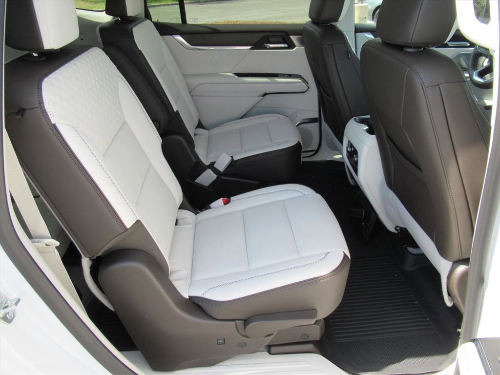 Used 2025 GMC Acadia Denali w/ Super Cruise Package image 31