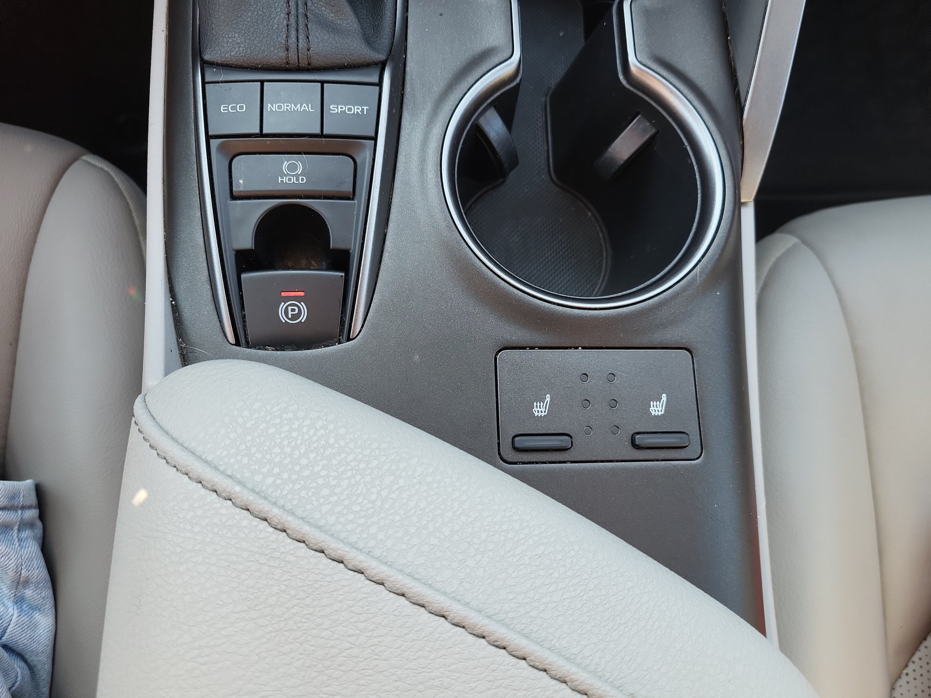 Used 2022 Toyota Camry XSE AWD/4WD image 32