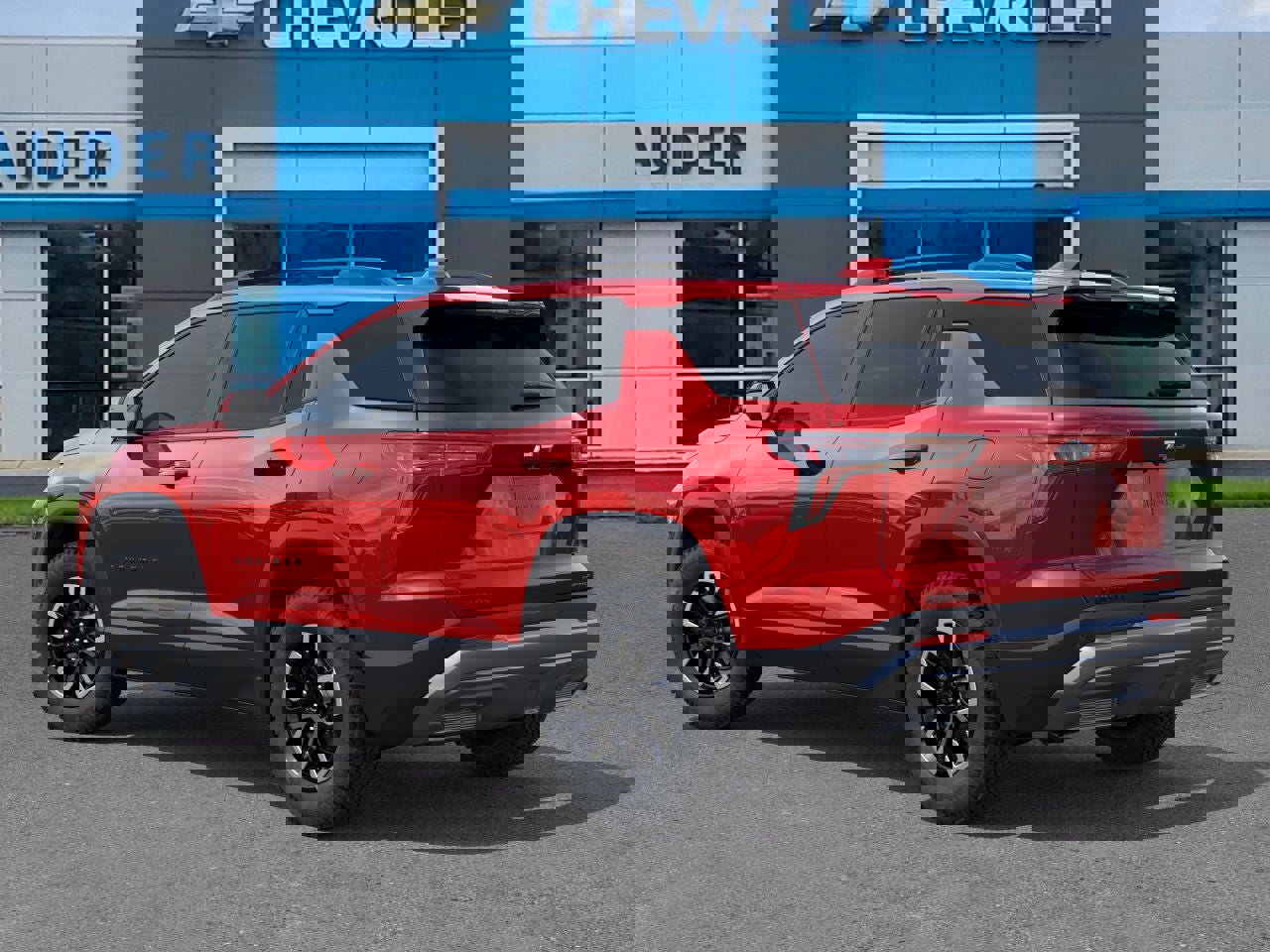 New 2026 Chevrolet Equinox ACTIV image 3