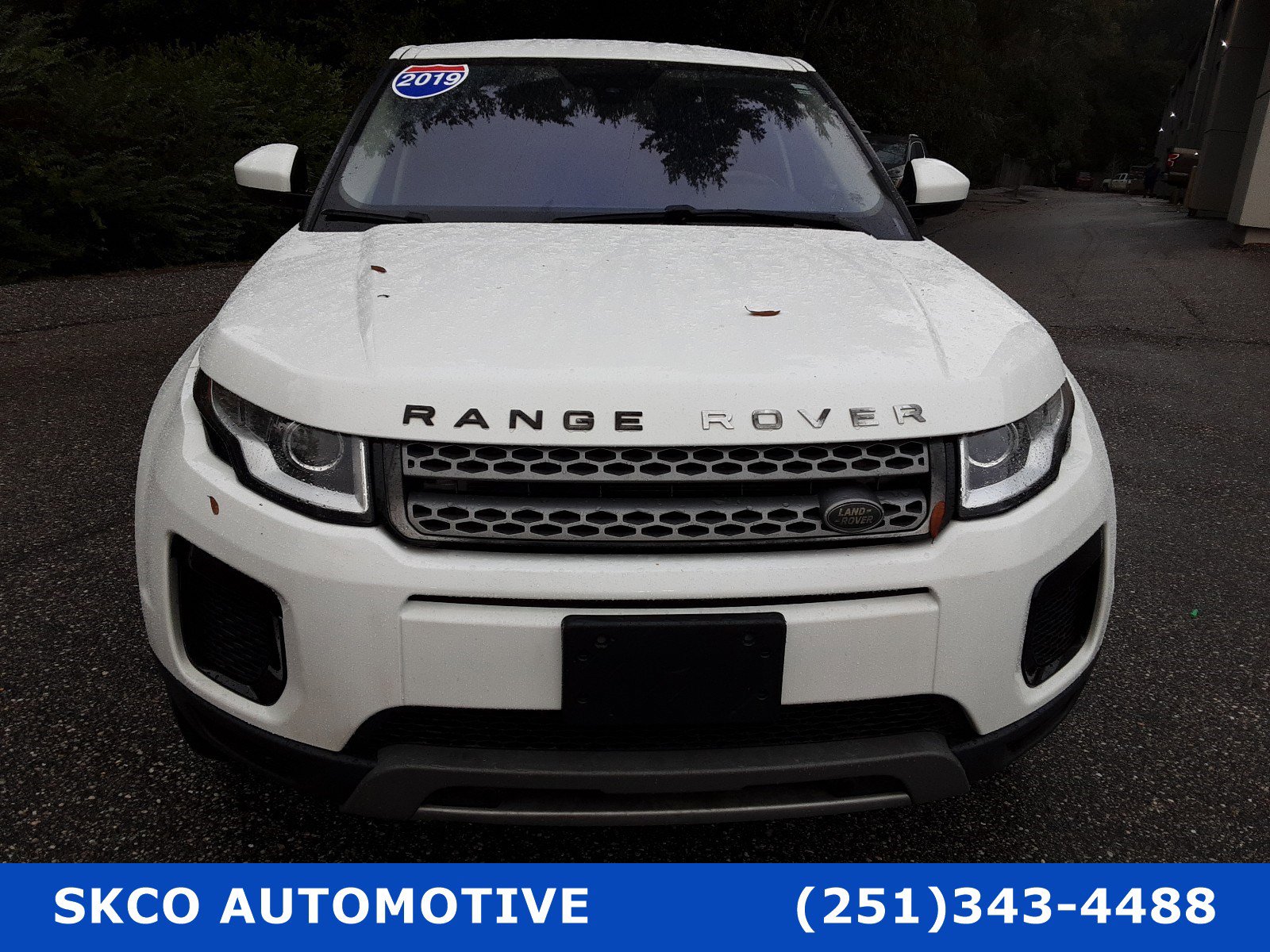 Used 2019 Land Rover Range Rover Evoque SE image 8