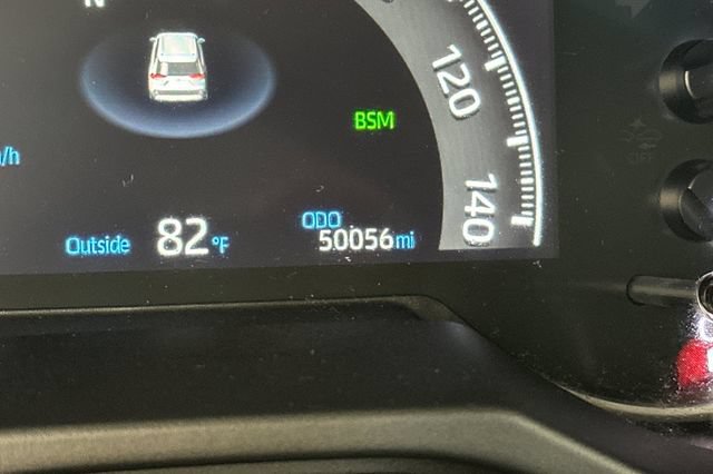 Certified 2024 Toyota RAV4 XLE FWD image 30