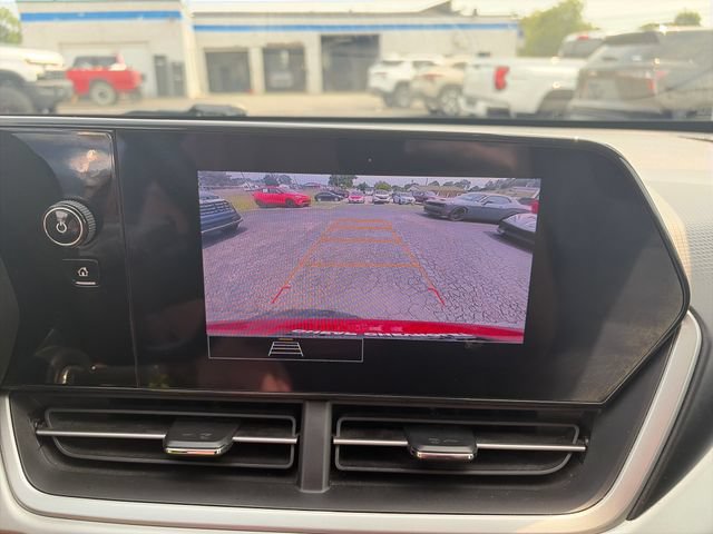 Used 2024 Chevrolet Trax LS w/ LS Convenience Package FWD image 19