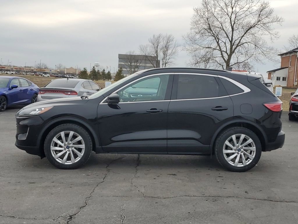 Used 2022 Ford Escape Titanium w/ Titanium Elite Package image 4