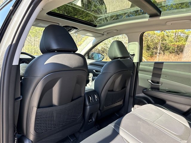 Used 2025 Hyundai Tucson Limited image 27