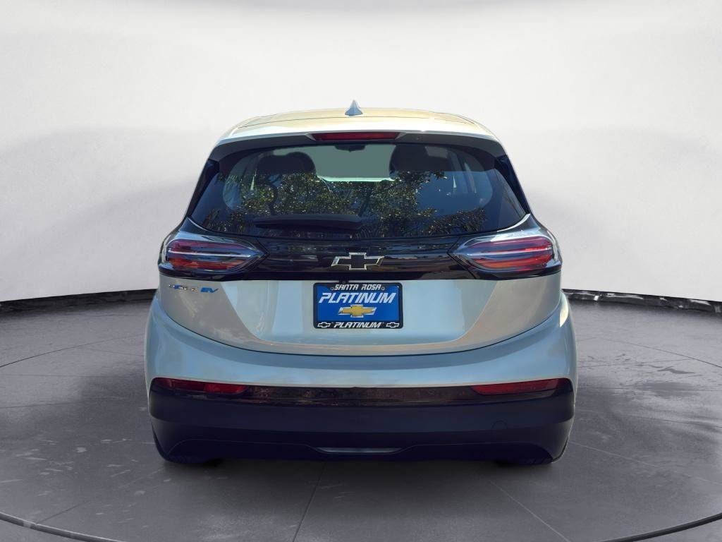 Used 2023 Chevrolet Bolt LT FWD image 5