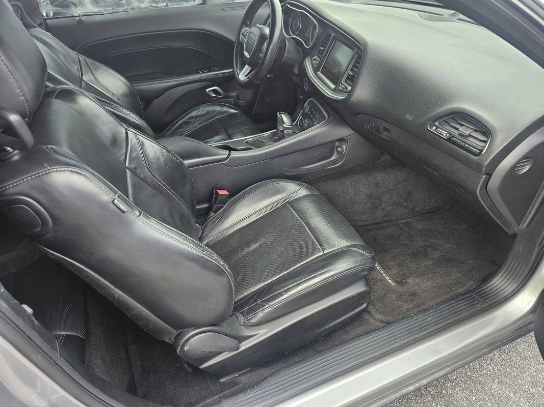 Used 2015 Dodge Challenger SXT Plus RWD image 17