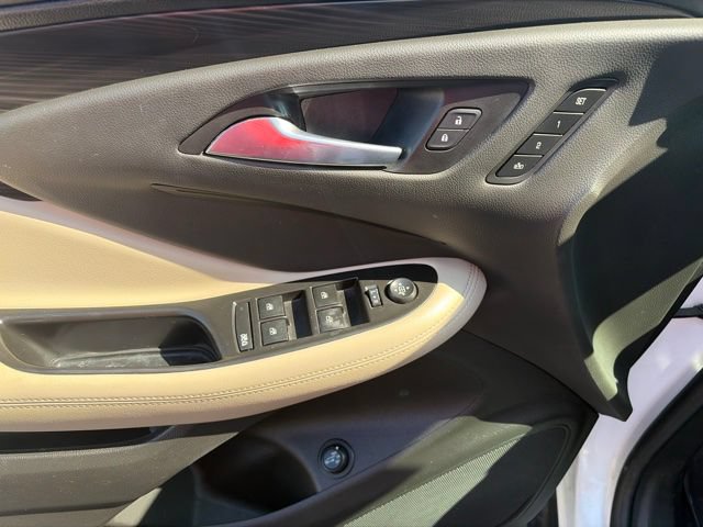 Used 2019 Buick Envision Essence FWD image 8