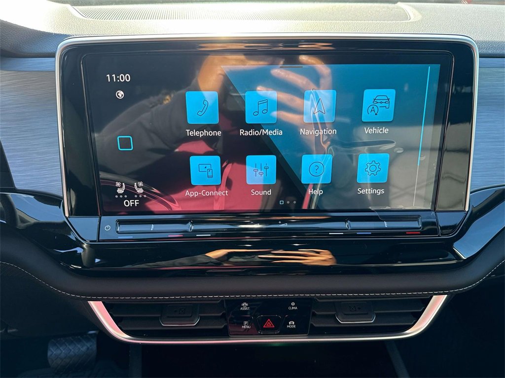 New 2026 Volkswagen Atlas Cross Sport SE image 19