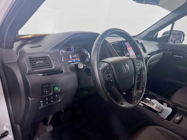 Used 2021 Honda Ridgeline Black Edition image 11