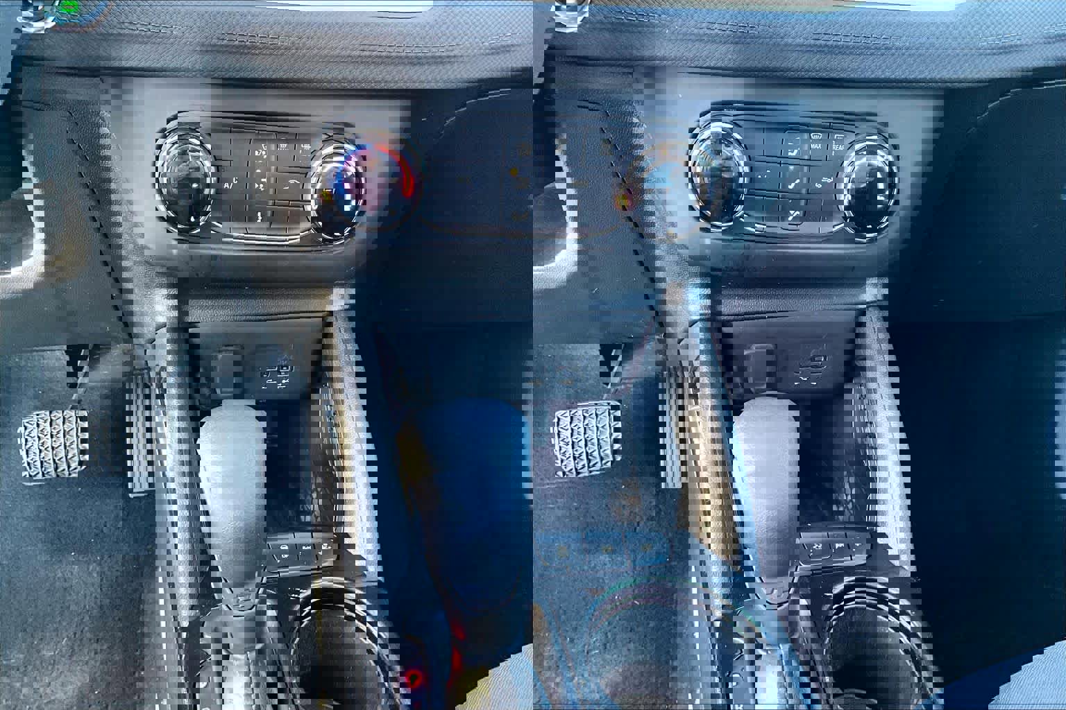 Used 2024 Chevrolet TrailBlazer LS w/ LS Convenience Package image 30