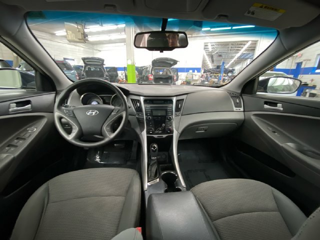 Used 2012 Hyundai Sonata GLS FWD image 26