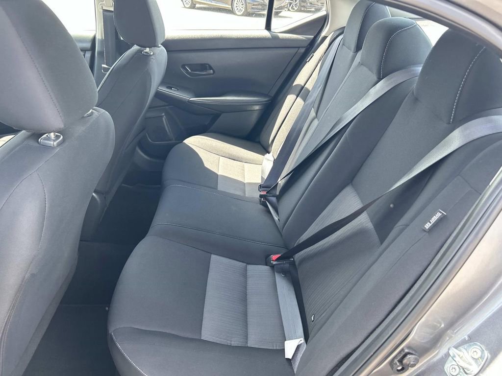 Used 2025 Nissan Sentra SV image 17