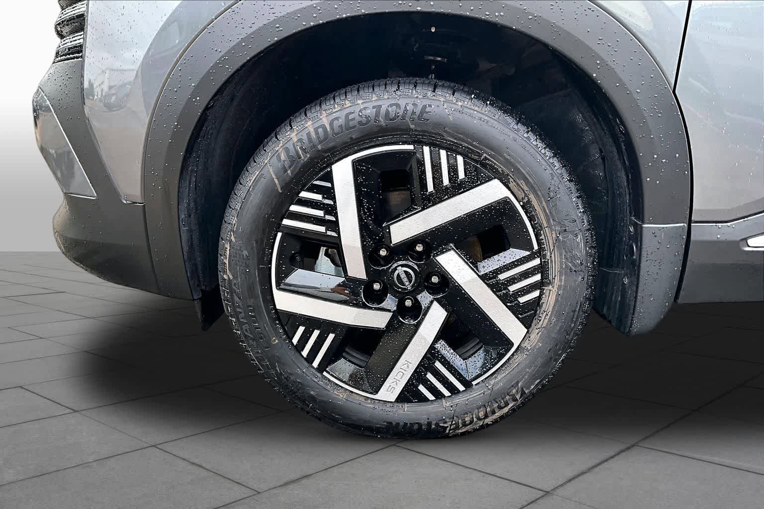 Certified 2026 Nissan Kicks SV FWD image 10