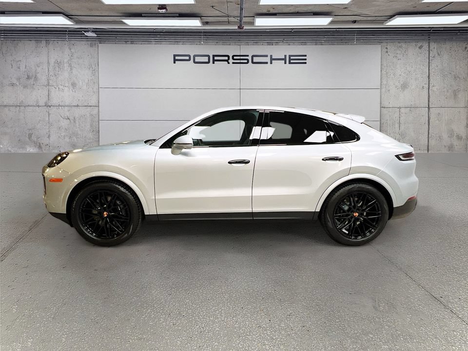 New 2026 Porsche Cayenne Coupe AWD/4WD image 2