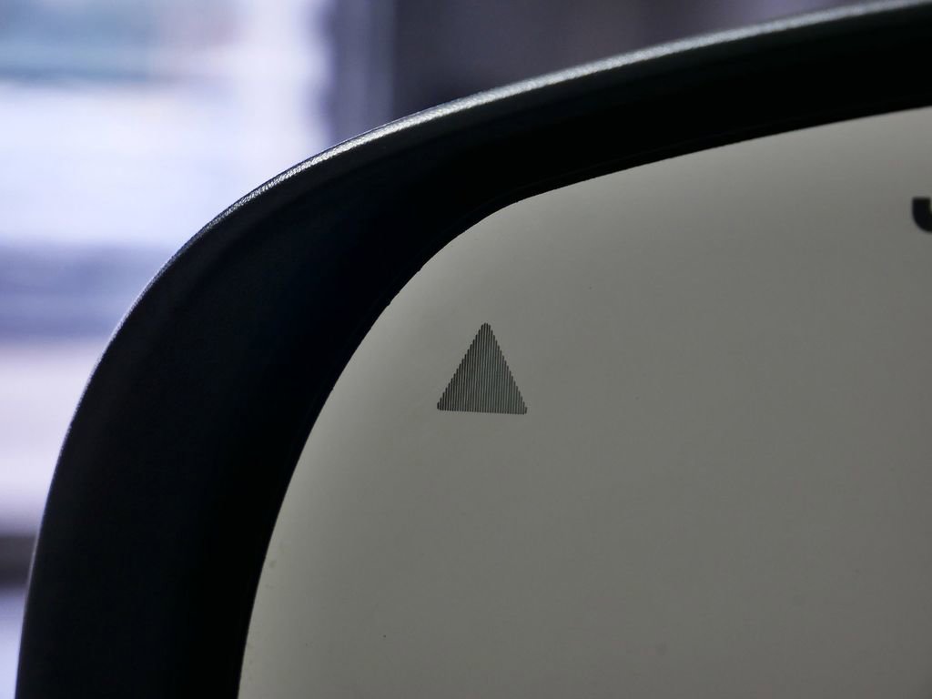 Used 2024 Jeep Compass Sport image 32