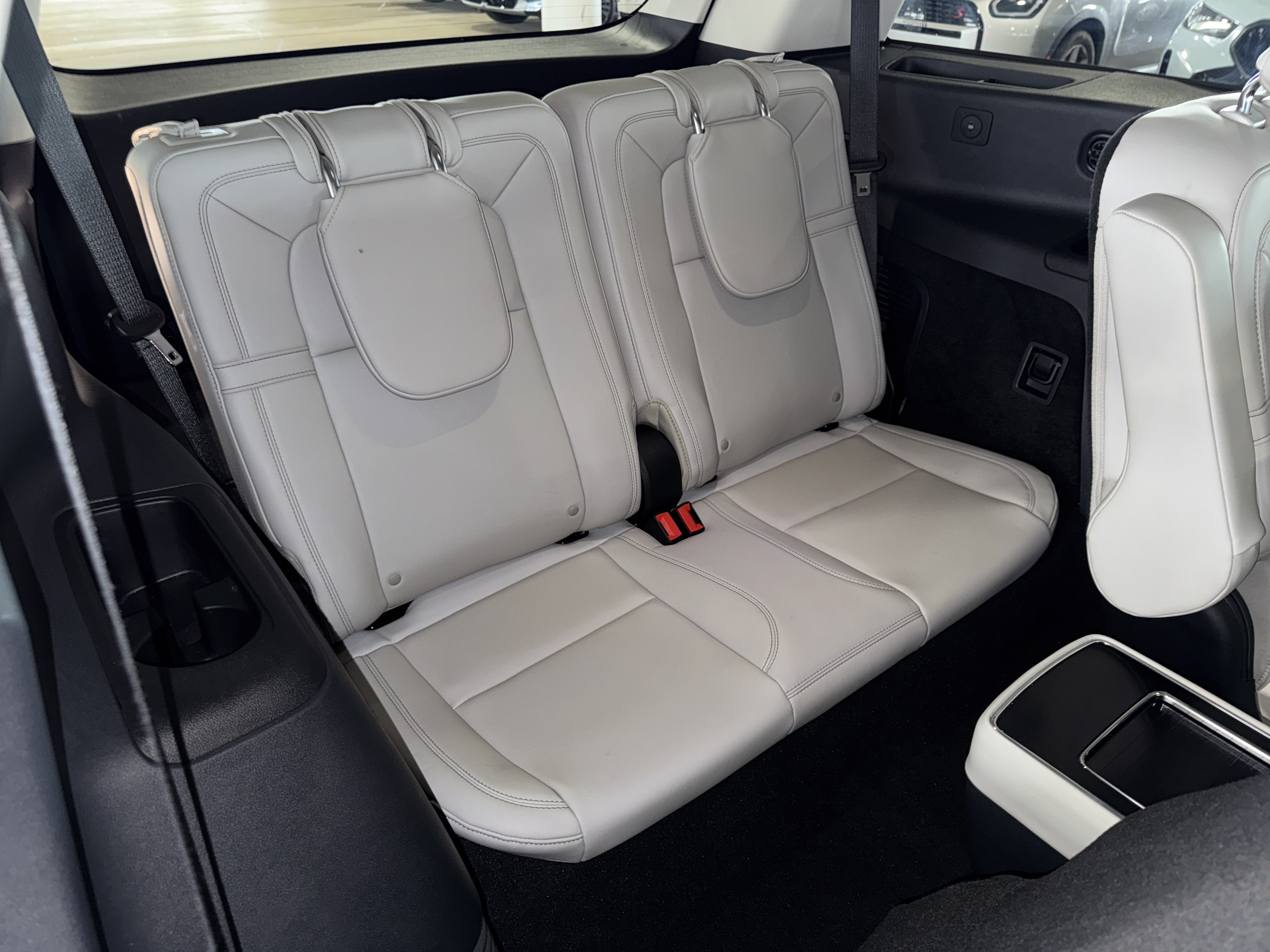 Used 2025 Lincoln Aviator Reserve w/ Jet Appearance Package RWD image 13