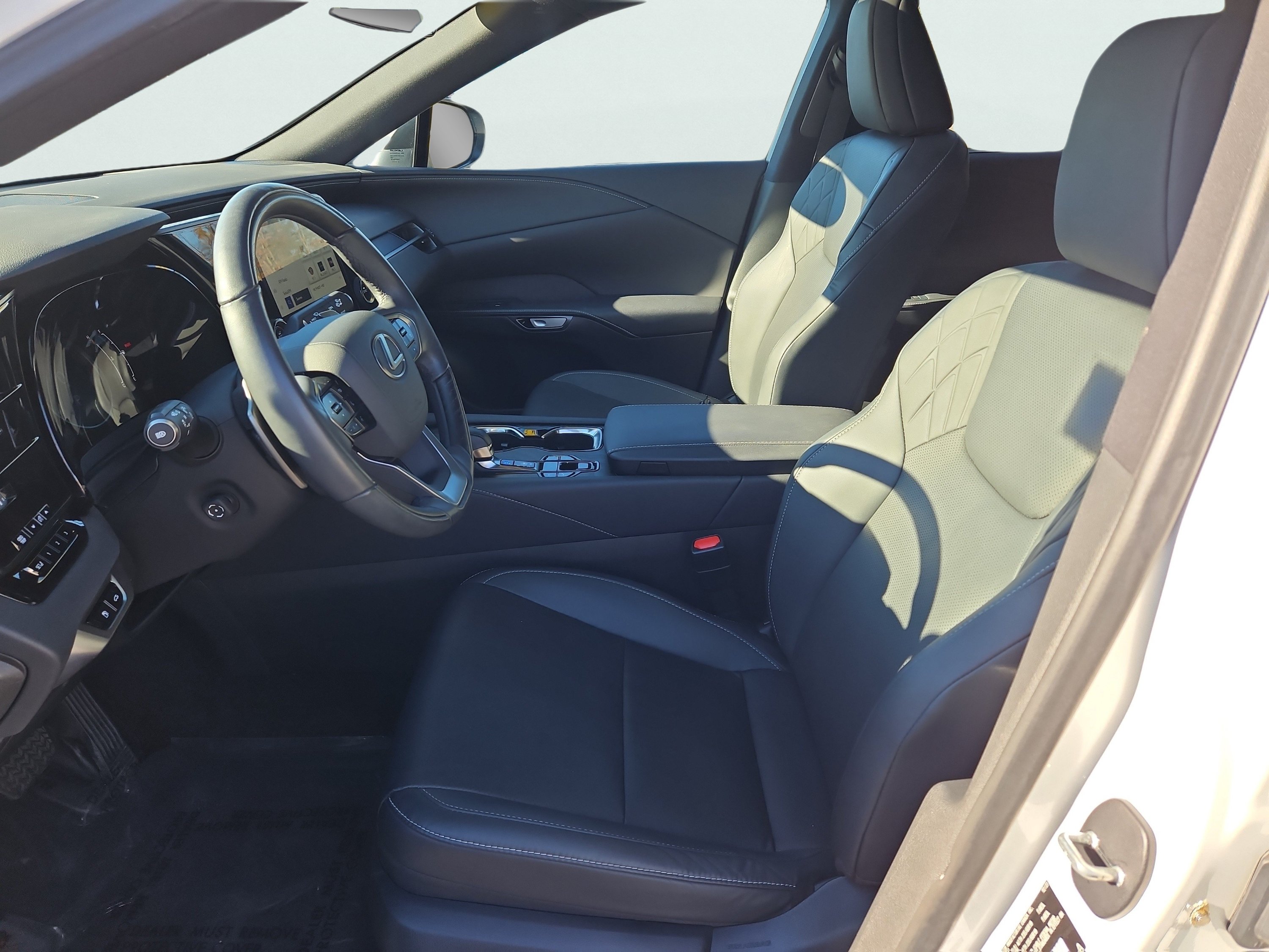 Used 2024 Lexus RX 350 Premium w/ Accessory Package (Z1) AWD/4WD image 35