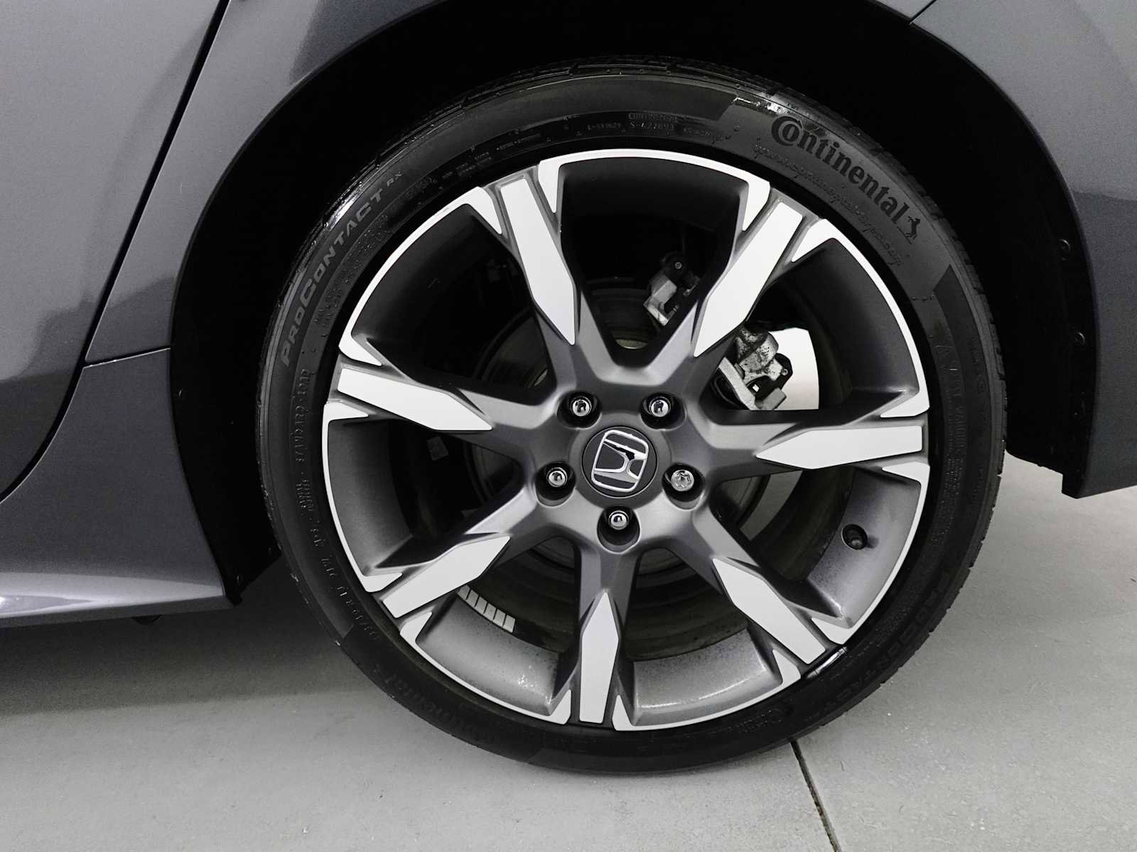 Certified 2025 Honda Civic Sport Touring image 9