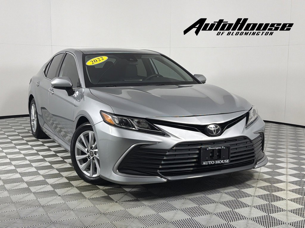 Used 2022 Toyota Camry LE FWD image 1