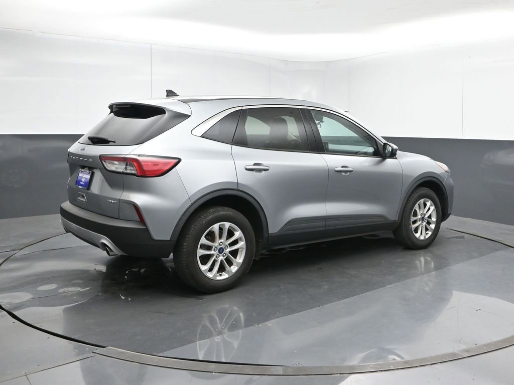 Used 2021 Ford Escape SE image 5