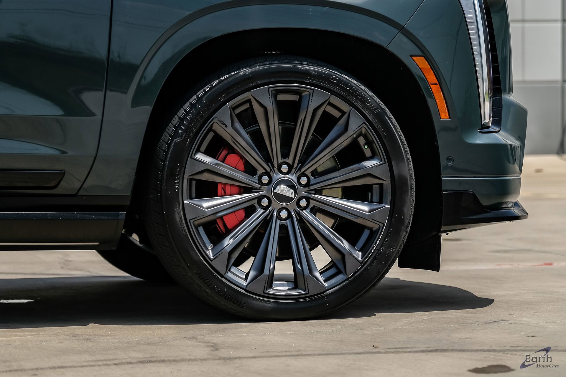 Used 2025 Cadillac Escalade V AWD/4WD image 90