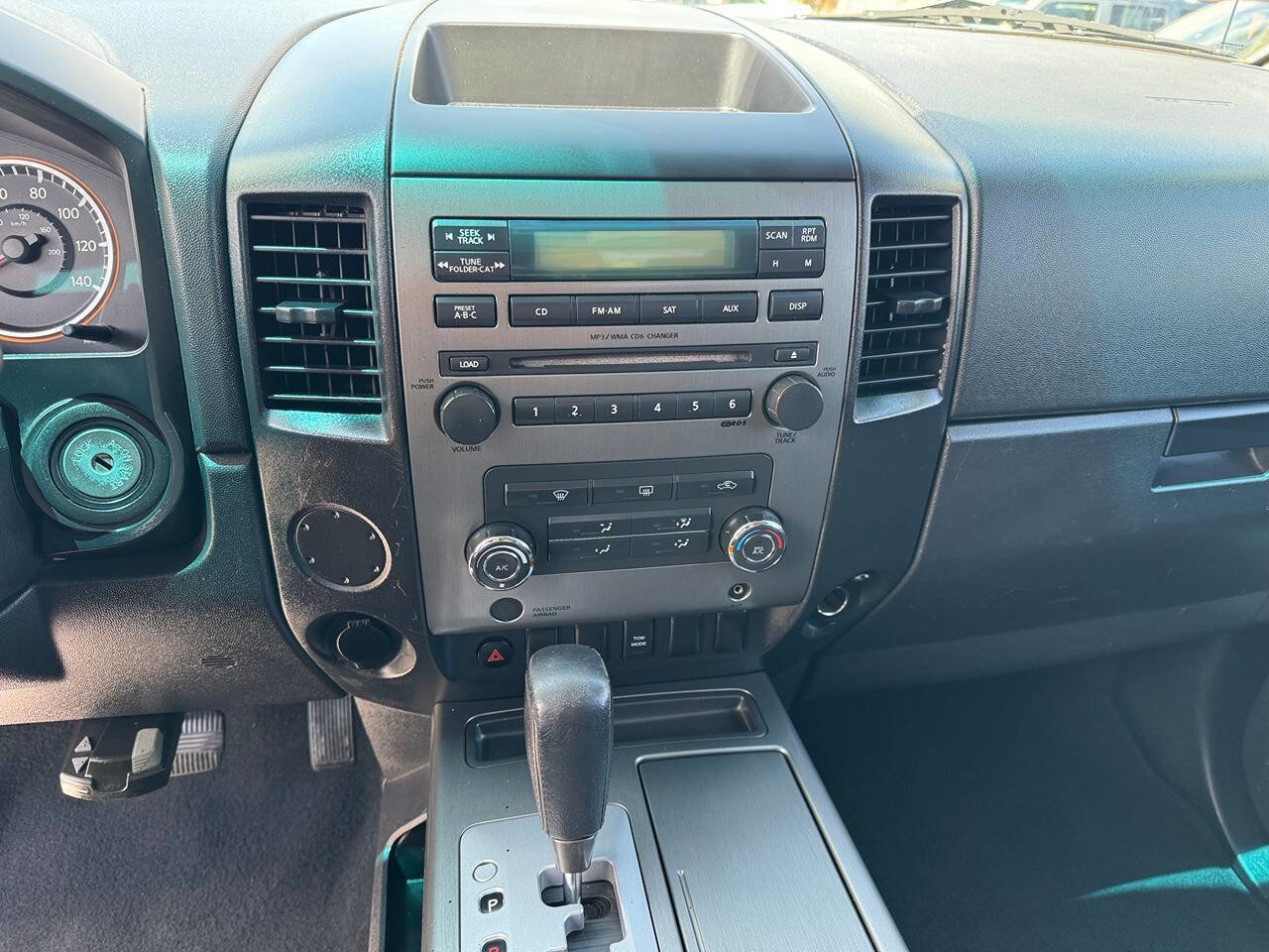 Used 2008 Nissan Titan SE RWD image 14