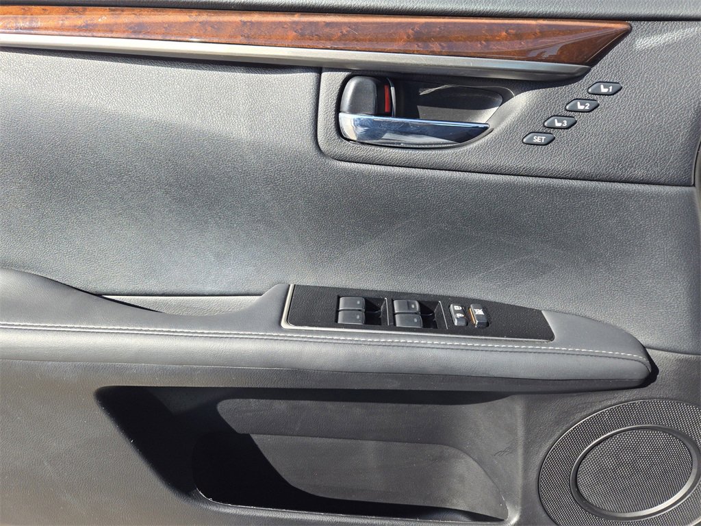 Used 2018 Lexus ES 350 image 23