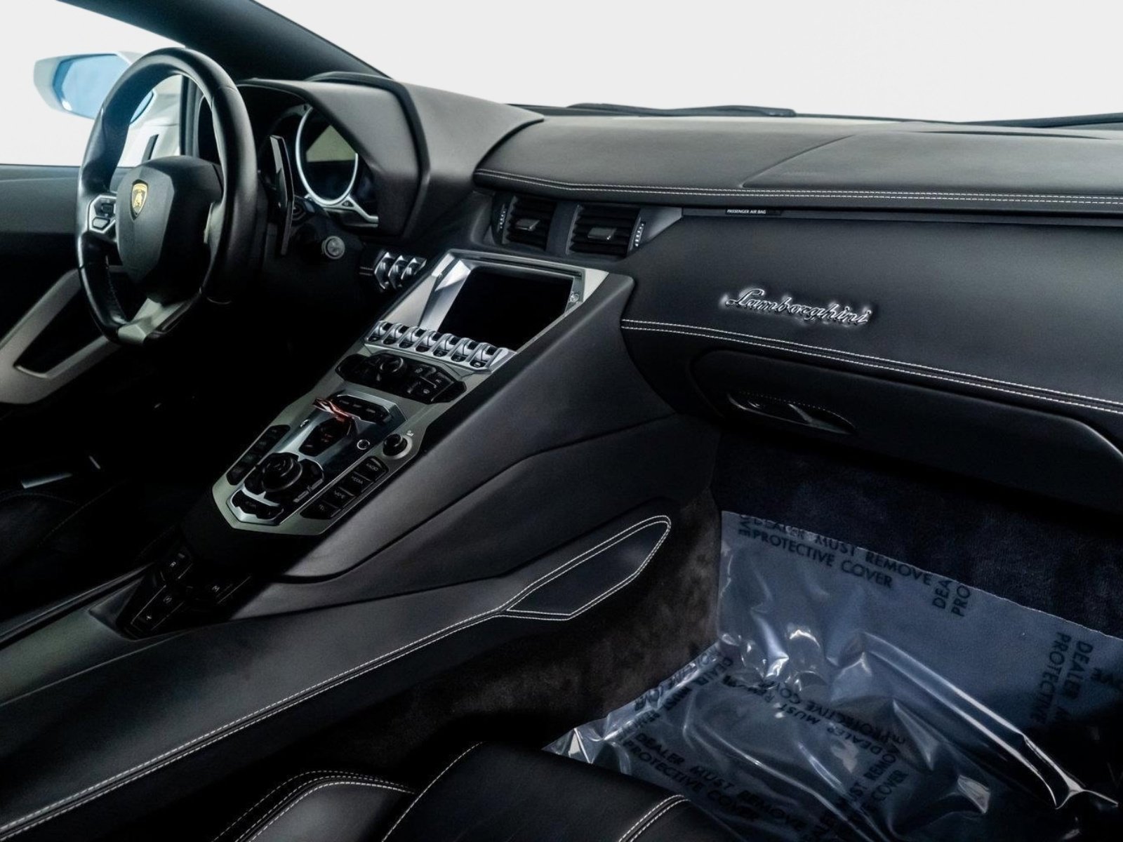 Used 2015 Lamborghini Aventador LP 700-4 image 42