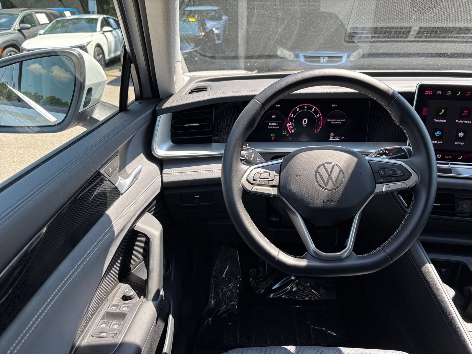 Used 2026 Volkswagen Tiguan SE AWD/4WD image 34