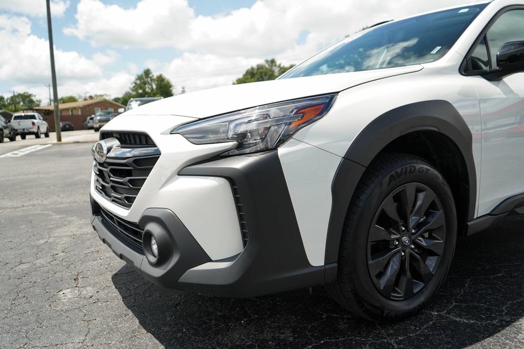 Used 2025 Subaru Outback Onyx Edition AWD/4WD image 18