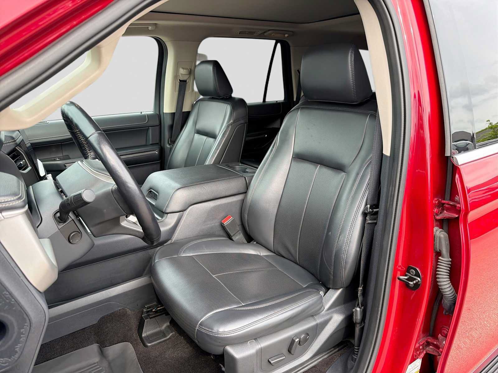 Used 2022 Ford Expedition Max XLT AWD/4WD image 15