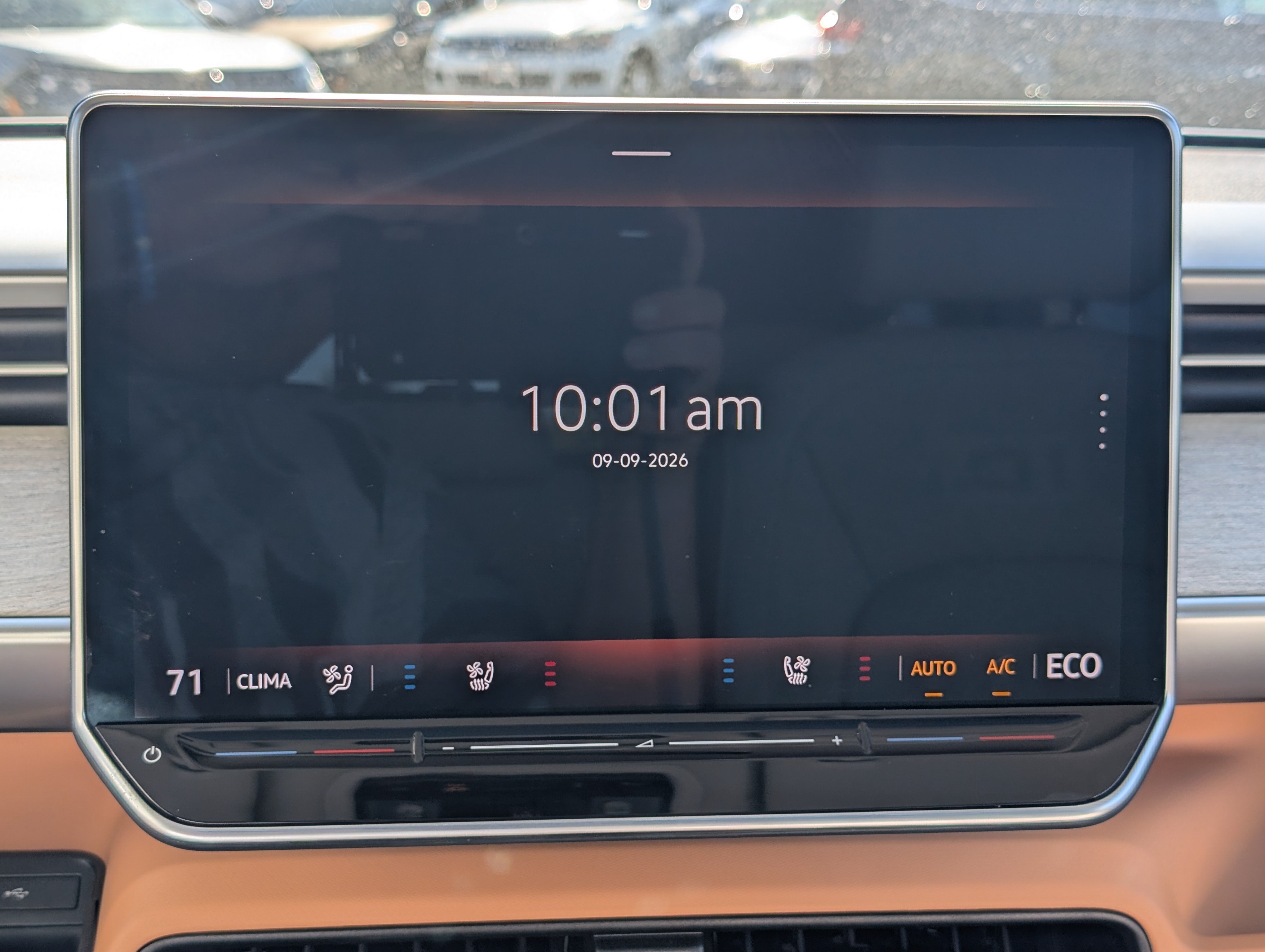 Used 2025 Volkswagen ID. Buzz 1st Edition RWD image 26
