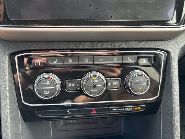 Used 2022 Volkswagen Atlas SEL Premium AWD/4WD image 17