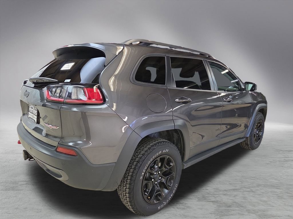 Used 2019 Jeep Cherokee Trailhawk image 5