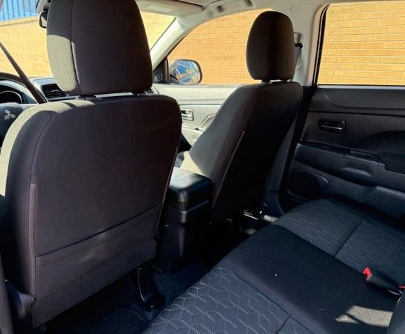 Used 2023 Mitsubishi Outlander Sport ES image 19