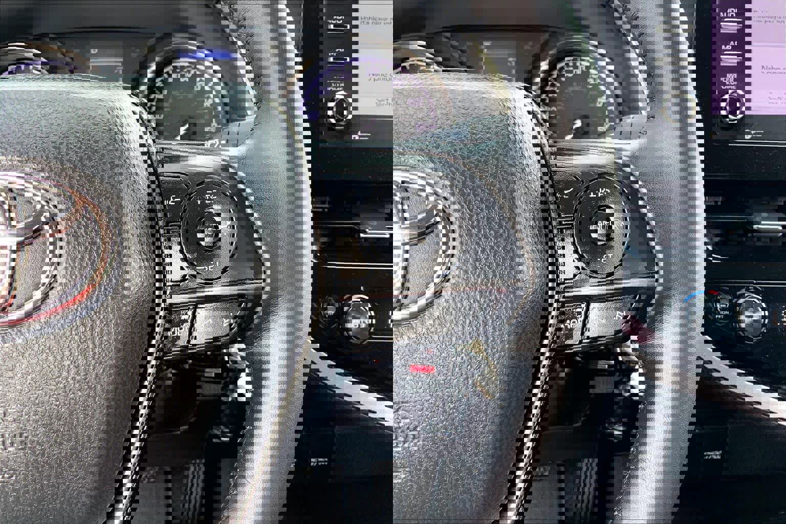 Used 2023 Toyota Camry SE image 23