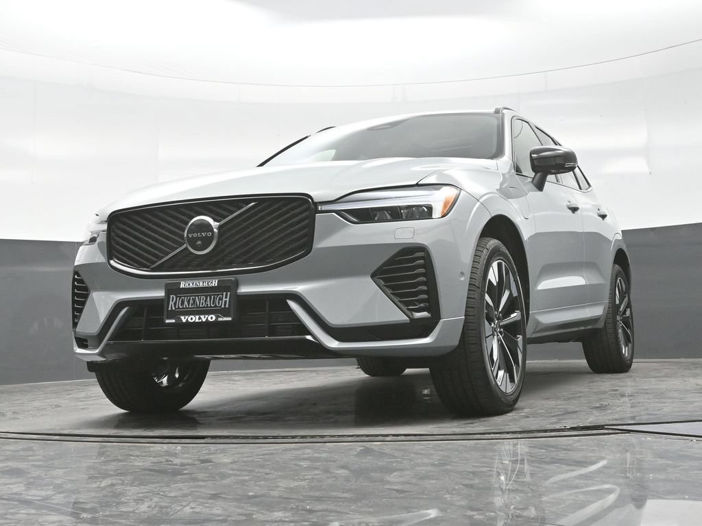 New 2026 Volvo XC60 T8 Plus w/ Climate Package PRO AWD/4WD image 23