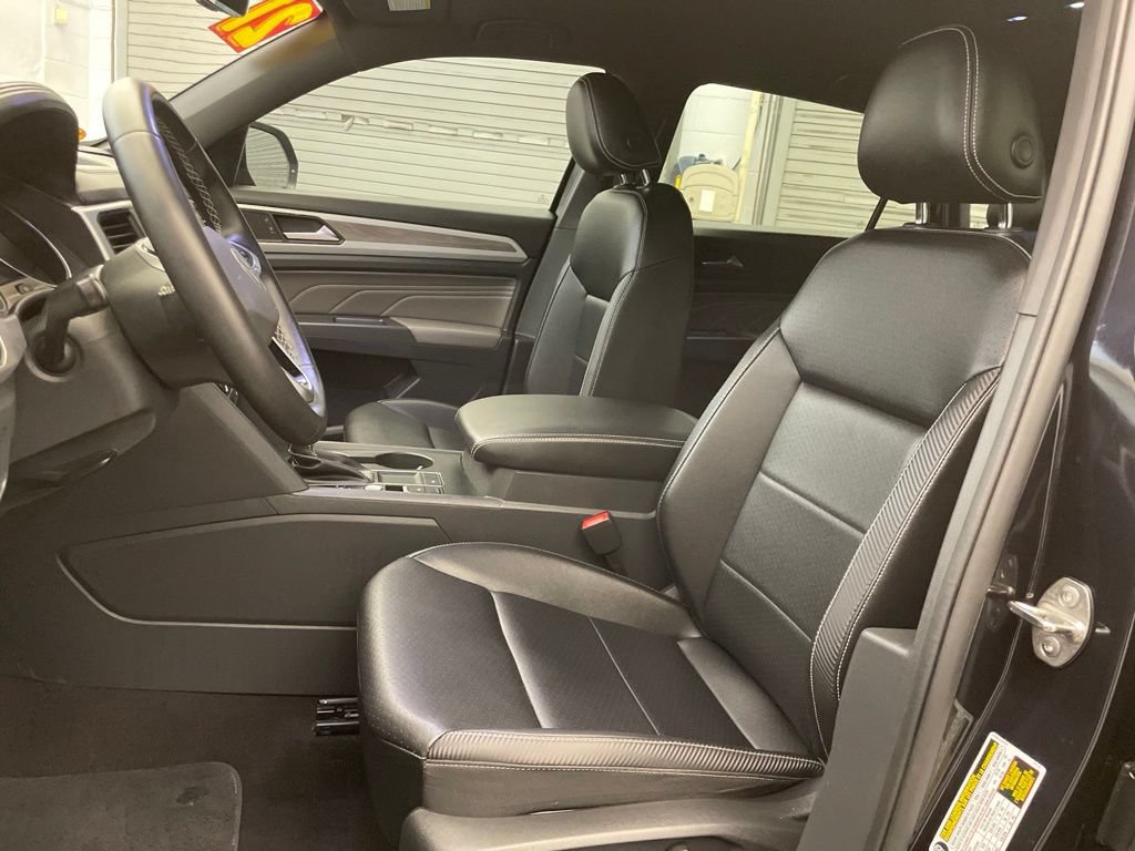 Used 2021 Volkswagen Atlas Cross Sport SE w/ V6 Towing Package FWD image 20
