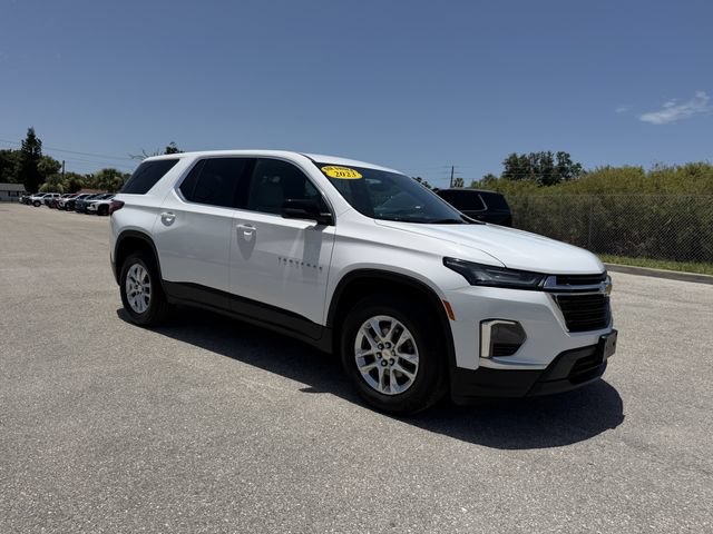 Used 2023 Chevrolet Traverse LS FWD image 1