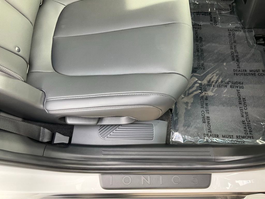 Used 2025 Hyundai Ioniq 5 SEL image 49