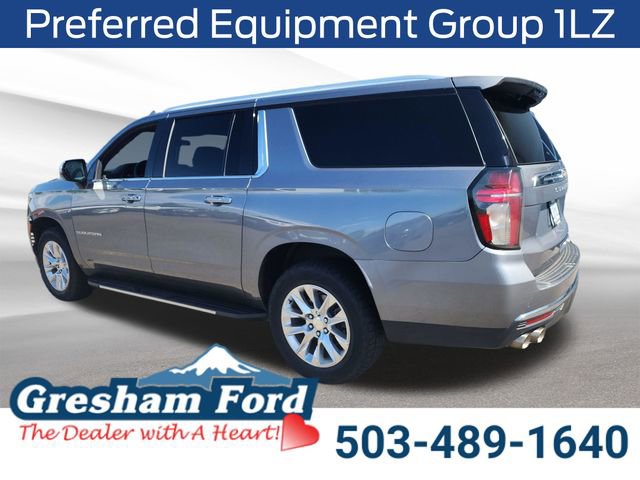 Used 2022 Chevrolet Suburban Premier RWD image 3