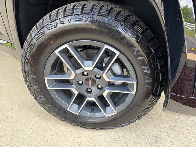 New 2026 GMC Terrain AT4 w/ Convenience Package III image 40