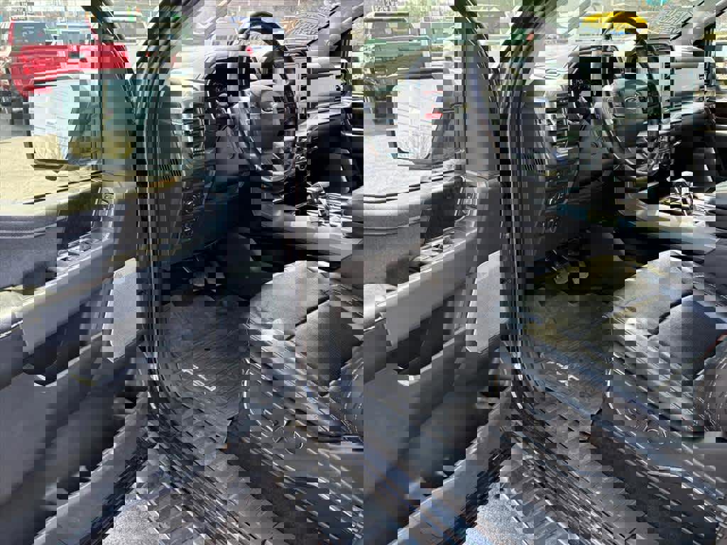 Used 2021 Ford F150 Lariat w/ Equipment Group 502A High image 19