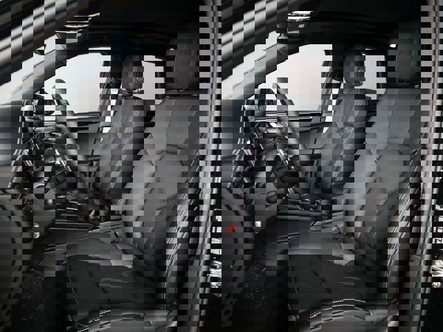 New 2025 Porsche Macan Turbo image 5