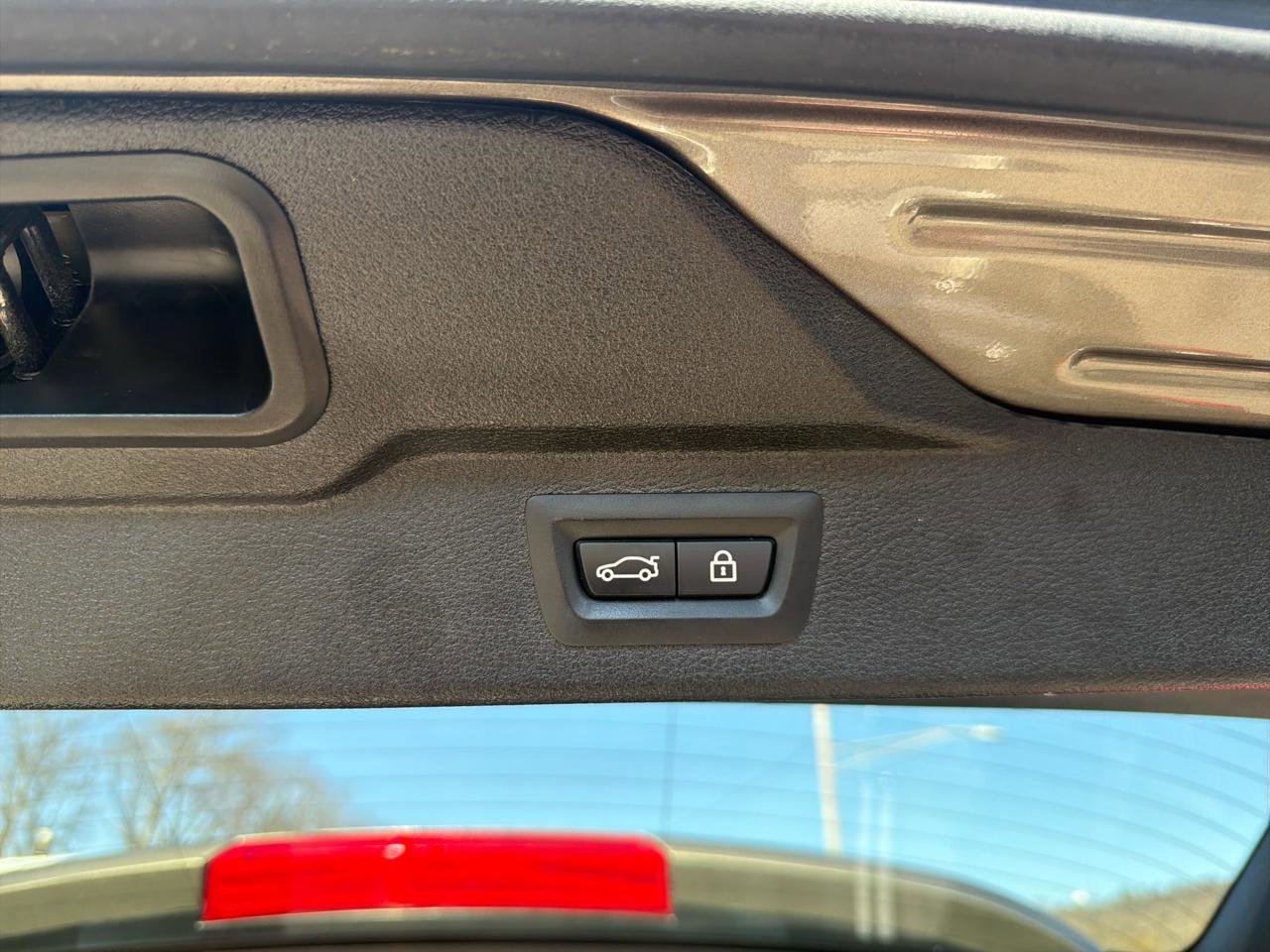 Used 2017 BMW X5 xDrive50i AWD/4WD image 11