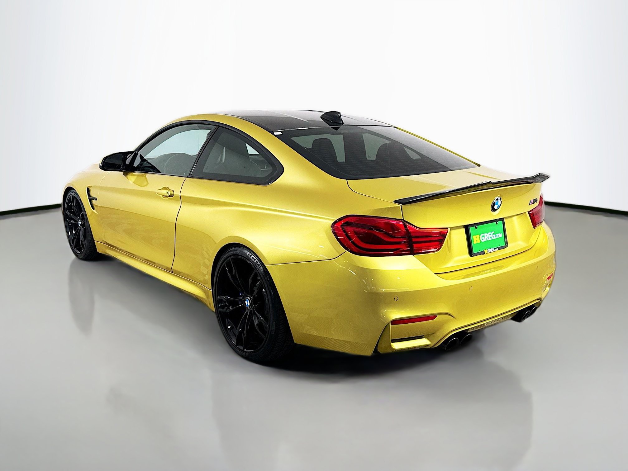 Used 2019 BMW M4 Coupe w/ Competition Package RWD image 7